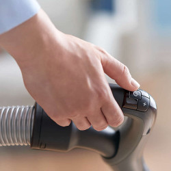 Philips Marathon Ultimate 650 Watt Yeni Torbasız Süpürge XB9145/07